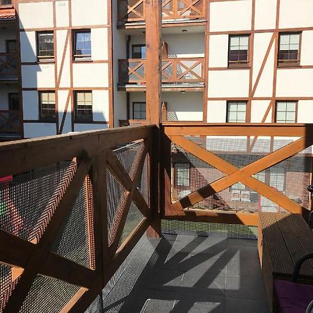 Plazowa Klatka 5P Apartament 5 Pietro I Рови Екстериор снимка