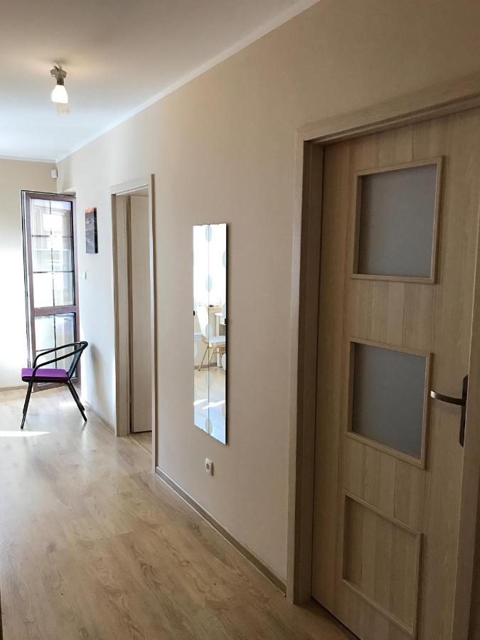 Plazowa Klatka 5P Apartament 5 Pietro I Рови Екстериор снимка