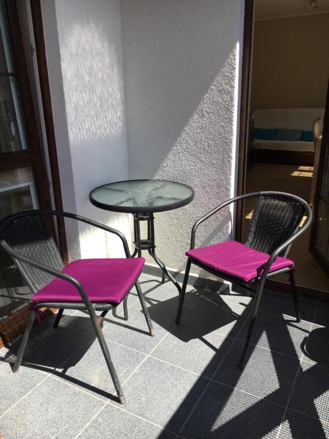 Plazowa Klatka 5P Apartament 5 Pietro I Рови Екстериор снимка