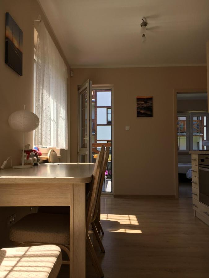 Plazowa Klatka 5P Apartament 5 Pietro I Рови Екстериор снимка